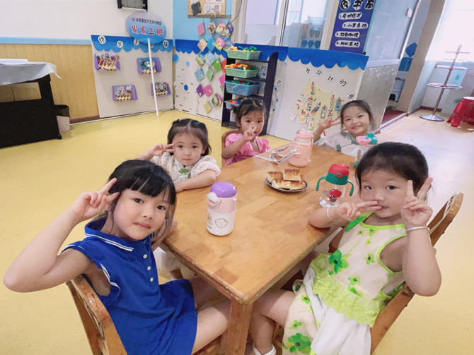 小小暑托班  托稳职工心——南充市身心医院开办职工子女暑期托管班