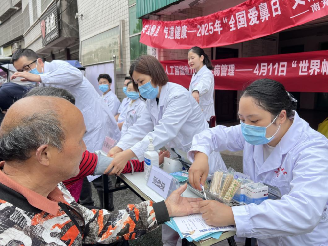 如何正确擤鼻涕？南充市身心医院指导群众这样做