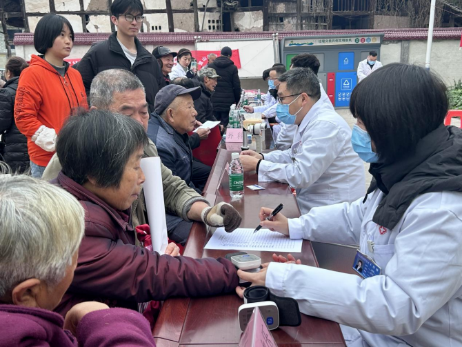 新春走基层 义诊护健康——南充市身心医院节前赴乡镇开展系列义诊活动