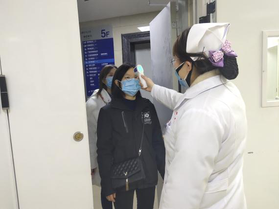 抗击疫情，我们在行动