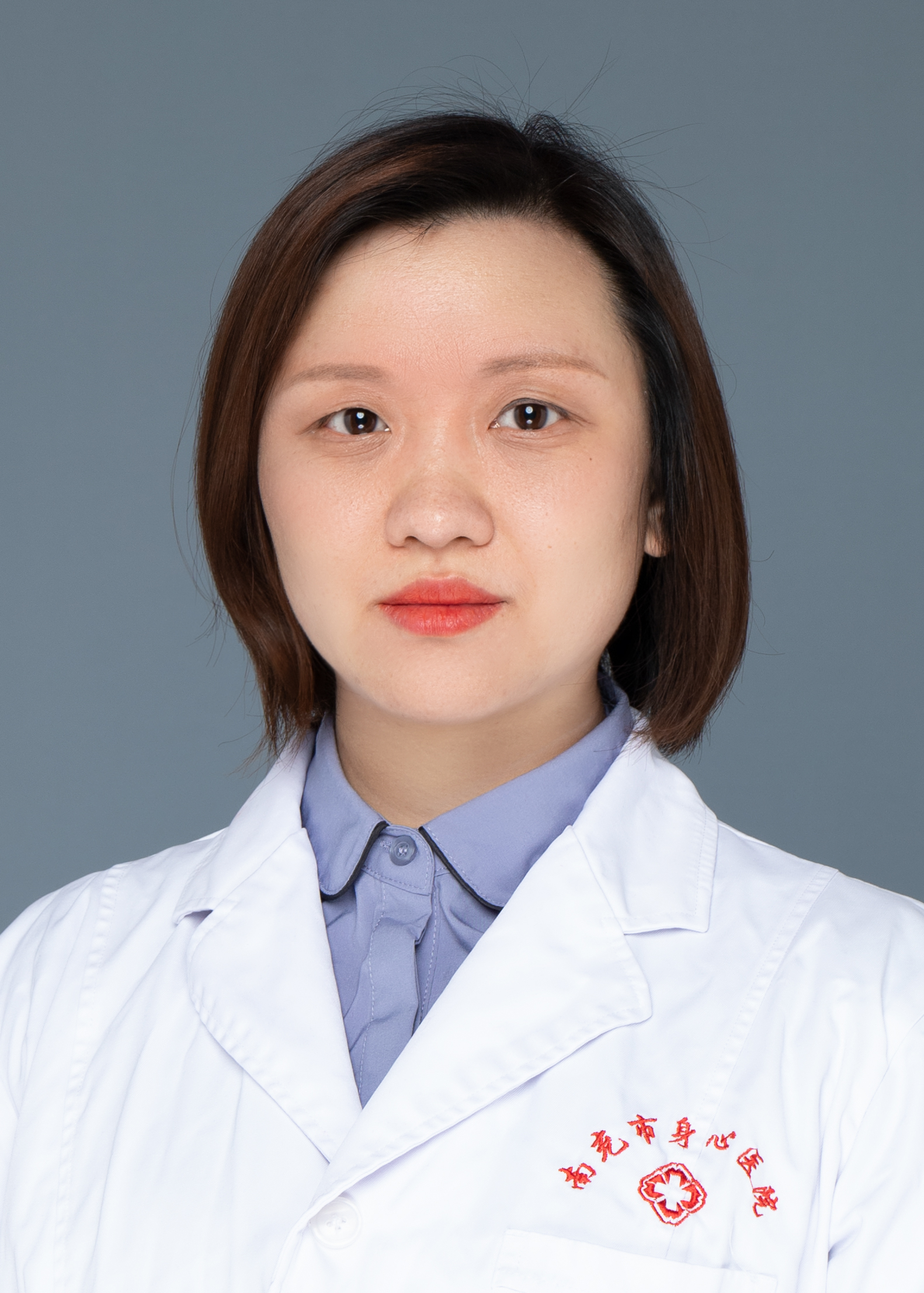 李莹